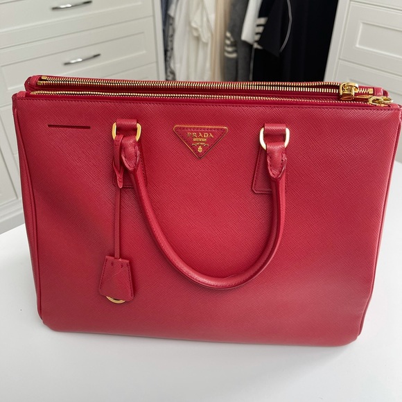 Prada Galleria Saffiano leather extra large bag - Picture 1 of 11